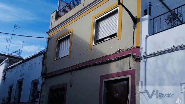 Foto 1 de Venta de casa adosada en Centro - Alcalá de Guadaira de 4 habitaciones y 145 m²