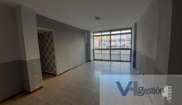 Foto 1 de Venta de piso en Poligono Norte - Villegas - La Fontanilla de 3 habitaciones y 105 m²