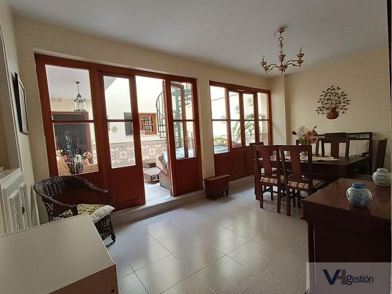 Foto 1 de Venta de casa en Villamartín de 4 habitaciones y 320 m²