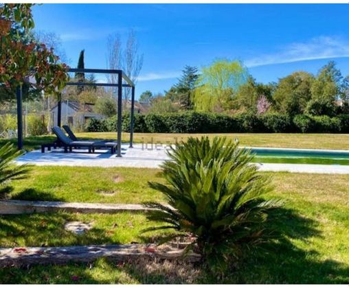 Foto 2 de Xalet en venda a Valdecabaña de 8 habitacions amb terrassa i piscina