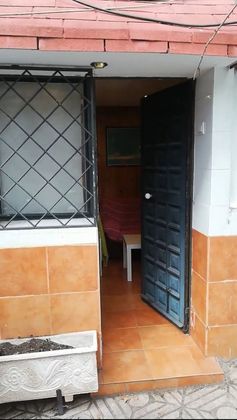 Foto 2 de Piso en alquiler en Casco Urbano de 1 habitación con muebles