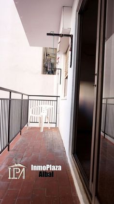 Foto 2 de Piso en venta en Les Tendetes de 2 habitaciones con terraza y balcón