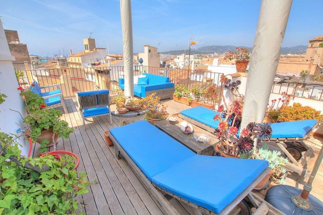 Foto 1 de Àtic en venda a La Llotja - Sant Jaume de 5 habitacions amb terrassa i garatge