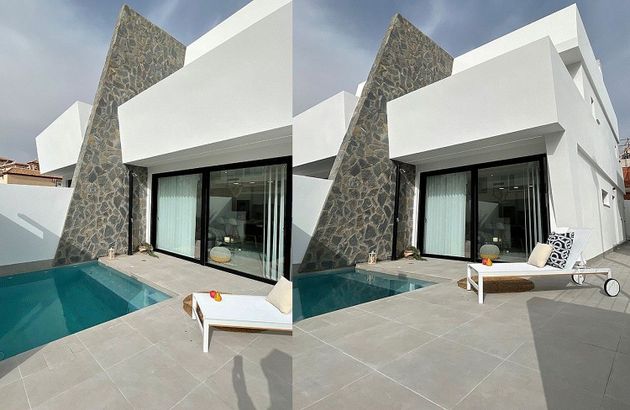 Foto 1 de Casa en venda a Santiago de la Ribera de 2 habitacions amb terrassa i piscina