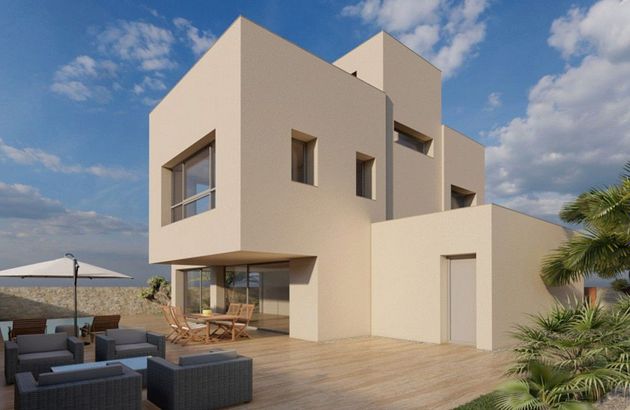 Foto 2 de Casa en venda a El Mojón de 4 habitacions amb terrassa i piscina