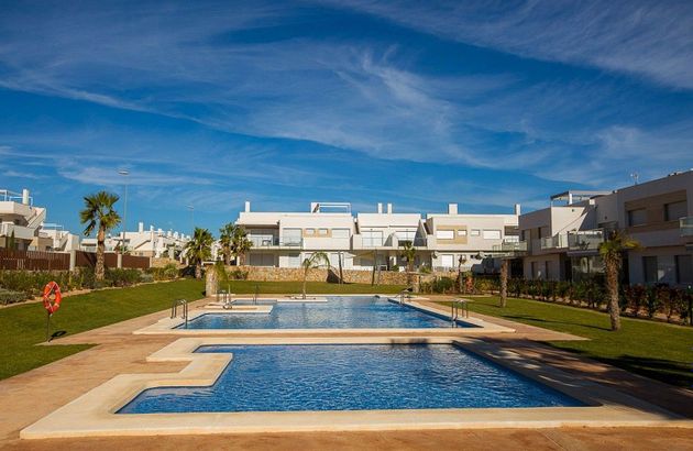Foto 2 de Àtic en venda a Orihuela ciudad de 3 habitacions amb terrassa i piscina