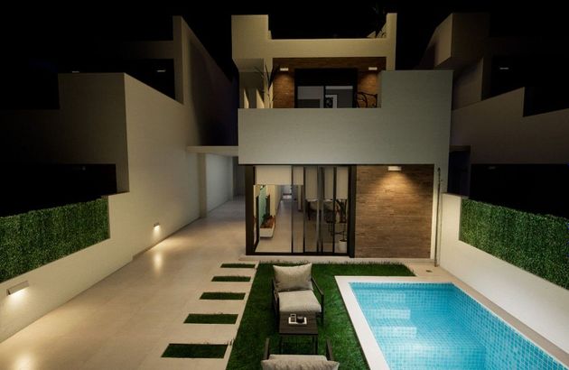 Foto 1 de Xalet en venda a Centro - Alcazares, Los de 3 habitacions amb terrassa i piscina