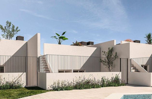 Foto 1 de Casa en venta en Cala de Finestrat de 3 habitaciones con terraza y piscina