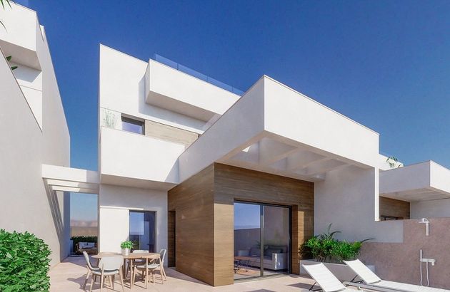 Foto 1 de Casa en venta en Montesinos (Los) de 3 habitaciones con terraza y piscina