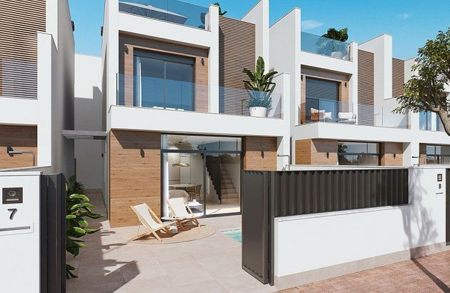 Foto 2 de Casa en venda a San Pedro del Pinatar de 3 habitacions amb terrassa i piscina