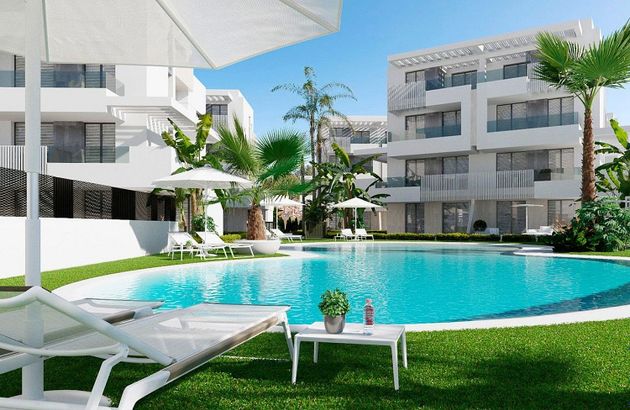 Foto 1 de Pis en venda a La Dorada - Rame de 3 habitacions amb terrassa i piscina