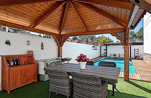 Foto 2 de Casa en venta en Gran Alacant de 5 habitaciones con terraza y piscina