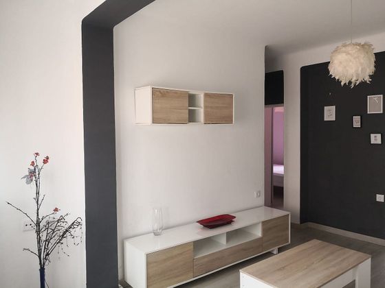Foto 2 de Pis en lloguer a calle Inmaculada Concepción de 3 habitacions amb mobles