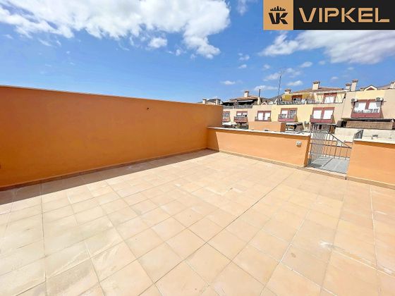 Foto 1 de Venta de piso en Las Chafiras de 2 habitaciones con terraza y piscina