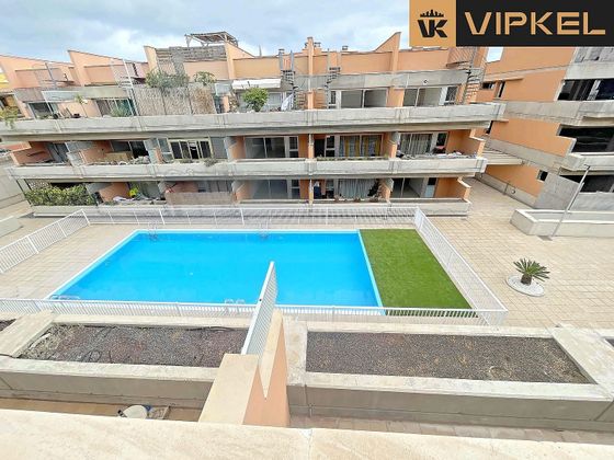 Foto 2 de Venta de dúplex en Las Chafiras de 1 habitación con terraza y piscina