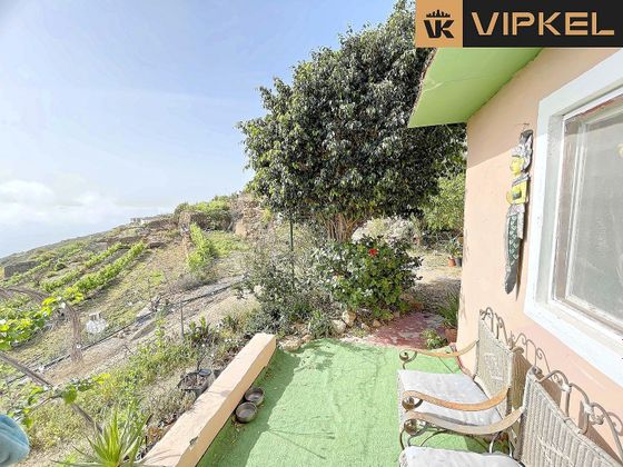Foto 2 de Casa rural en venda a Güímar de 3 habitacions amb terrassa i jardí