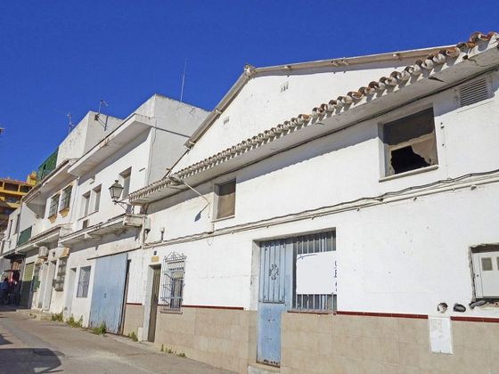 Foto 1 de Nau en venda a San Pedro de Alcántara pueblo amb ascensor