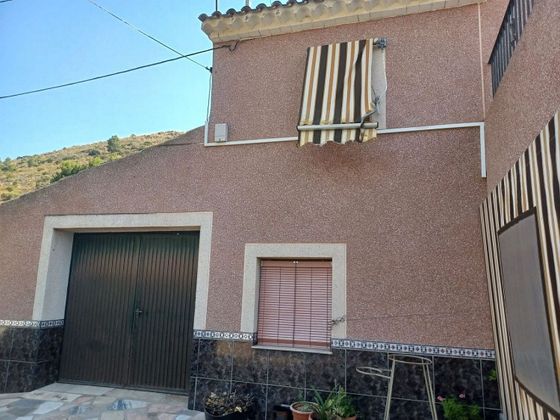 Foto 1 de Casa rural en venta en Algueña de 7 habitaciones con terraza y garaje