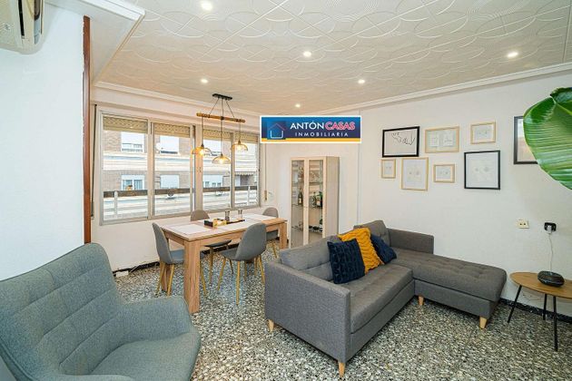 Foto 2 de Pis en venda a Novelda de 3 habitacions amb terrassa i aire acondicionat
