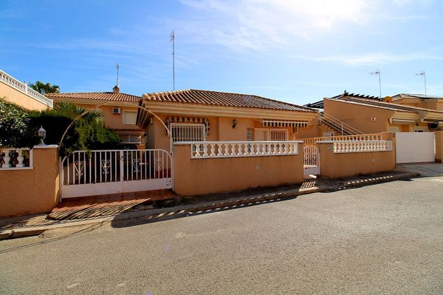Foto 2 de Chalet en venta en Los Balcones - Los Altos del Edén de 2 habitaciones con terraza y piscina