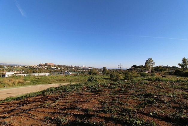 Foto 1 de Venta de terreno en Benahavís de 1218 m²