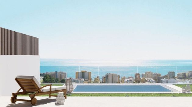 Foto 1 de Venta de casa en Zona Puerto Deportivo de 3 habitaciones con terraza y piscina