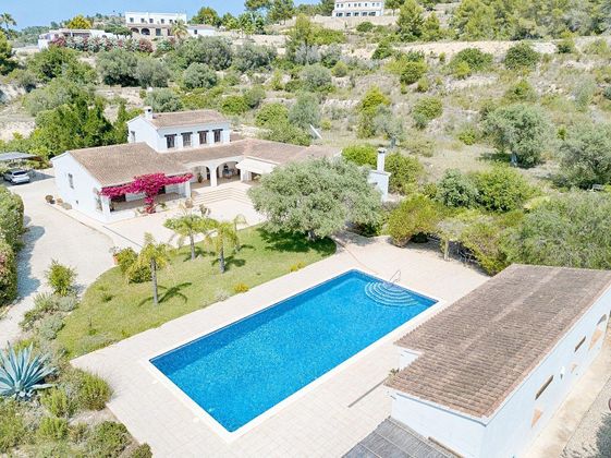 Foto 2 de Venta de casa rural en Benissa de 4 habitaciones con terraza y piscina