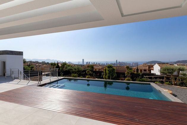 Foto 1 de Xalet en venda a Cala de Finestrat de 8 habitacions amb terrassa i piscina