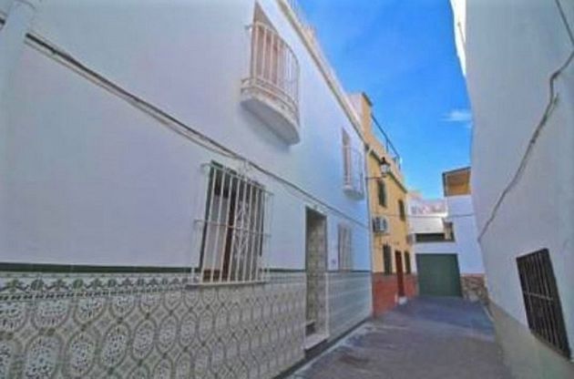 Foto 1 de Casa en venta en Alhaurín el Grande de 5 habitaciones con terraza y balcón