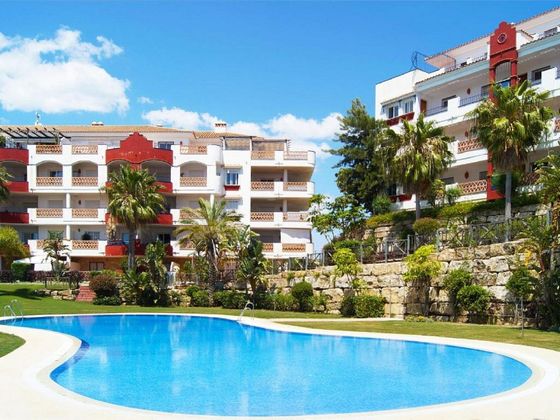 Foto 1 de Venta de piso en calle Jmolazabal de Riviera de 2 habitaciones con terraza y piscina