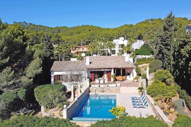 Foto 1 de Xalet en venda a Es Camp de Mar de 4 habitacions amb terrassa i piscina