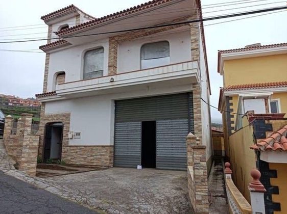 Foto 2 de Casa en venda a calle De El Orégano de 3 habitacions amb garatge i jardí