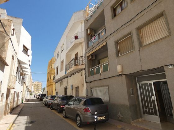 Foto 1 de Venta de piso en calle Hernan Cortes de 3 habitaciones con terraza y balcón