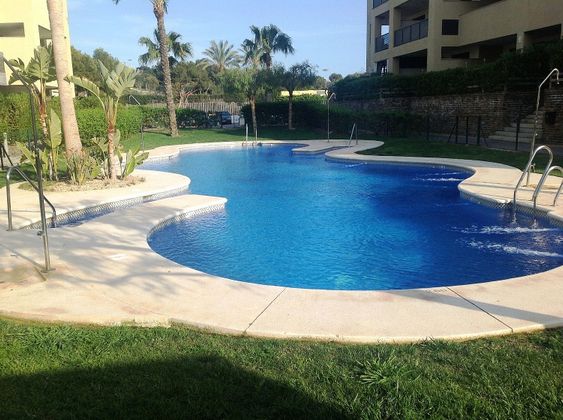 Foto 1 de Àtic en venda a calle Pinar de 2 habitacions amb terrassa i piscina