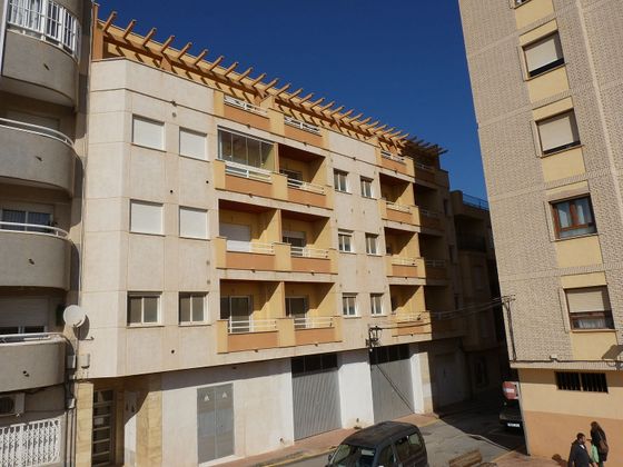 Foto 2 de Pis en venda a calle Hispanidad de 2 habitacions amb terrassa i garatge