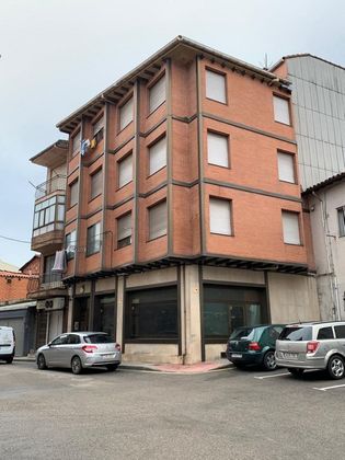 Foto 1 de Venta de piso en calle Picos de Urbion de 4 habitaciones con calefacción