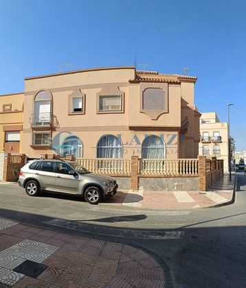 Foto 2 de Venta de chalet en calle Hoyo Cuenca de 5 habitaciones con terraza y garaje