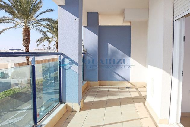 Foto 2 de Pis en venda a calle Jose Amat Benavides de 2 habitacions amb terrassa i piscina
