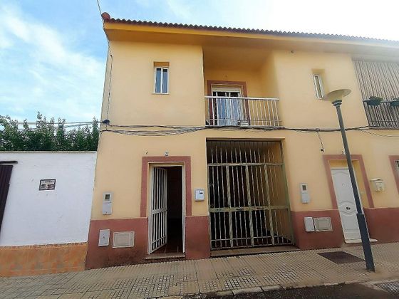 Foto 1 de Venta de casa adosada en Victoria (La) de 3 habitaciones con terraza y balcón