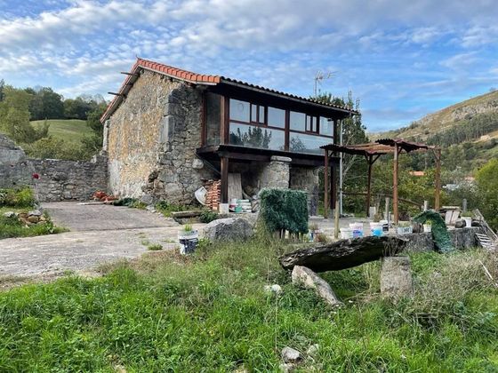 Foto 2 de Casa rural en venda a barrio Bustablado de 2 habitacions amb terrassa i jardí