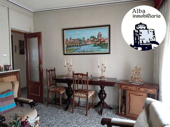 Foto 2 de Pis en venda a Alba de Tormes de 4 habitacions amb garatge i balcó