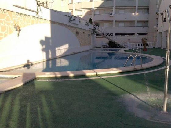 Foto 1 de Pis en venda a Bernabéu - Santa Pola Este de 1 habitació amb terrassa i piscina