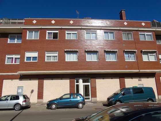 Foto 1 de Pis en venda a avenida Viñalta de 2 habitacions amb garatge i calefacció