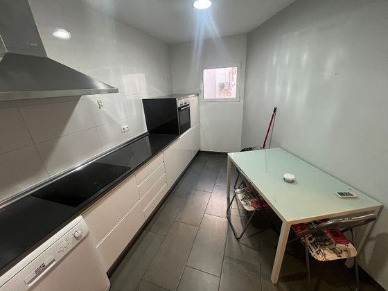 Foto 1 de Pis en lloguer a calle Portugal de 3 habitacions amb mobles i ascensor