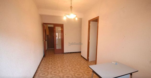 Foto 2 de Piso en venta en Centre - Colomeres - Rambles de 3 habitaciones con balcón y aire acondicionado