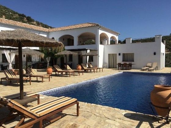 Foto 1 de Casa en venda a Iznájar de 9 habitacions amb terrassa i piscina