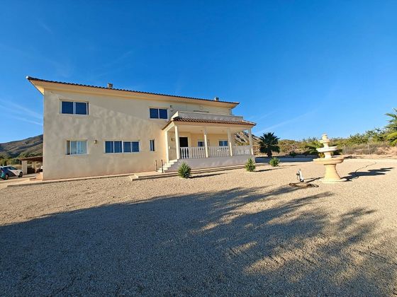 Foto 2 de Casa en venta en Abanilla de 5 habitaciones con terraza y piscina