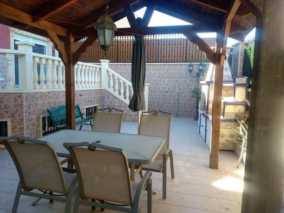 Foto 1 de Xalet en venda a La Portalada de 5 habitacions amb terrassa i balcó