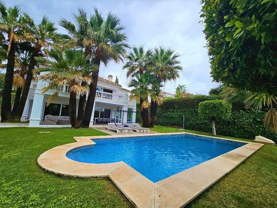 Foto 1 de Xalet en lloguer a Los Naranjos - Las Brisas de 5 habitacions amb terrassa i piscina