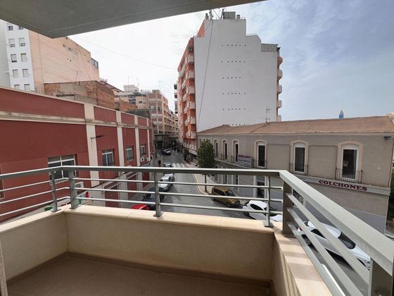 Foto 1 de Pis en venda a Crevillent de 2 habitacions amb terrassa i balcó
